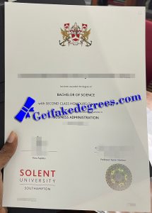 Southampton Solent University degree